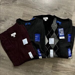 Chaps Men's Sweater - Black and Gray